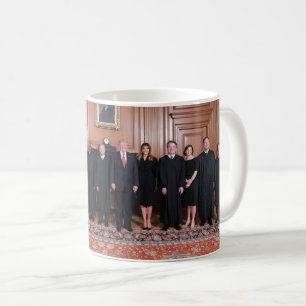 Donald Trump mit den Richtern des Obersten Gericht Kaffeetasse