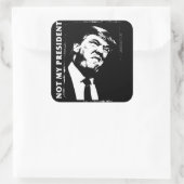 Donald Trump, nicht mein Präsident Quadratischer Aufkleber (Tasche)