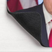 Donald Trump Offizielles Präsidentenportrait Mousepad (Ecke)