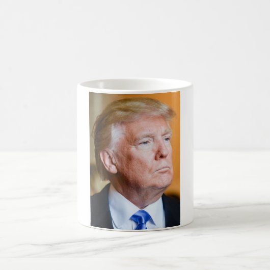 Donald Trump Portrait Kaffeetasse (Mittel)