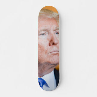 Donald Trump Porträt Skateboard