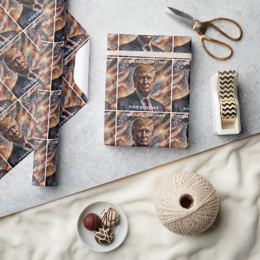 Donald Trump Presdent Portrait Geschenkpapier (Kunsthandwerk)
