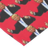 DONALD TRUMP red TABLECLOTH Tischdecke (Schrägansicht)