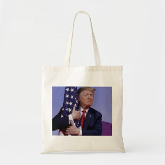 Donald Trump und die Flagge Tragetasche