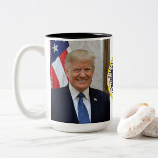 Donald Trump  Zweifarbige Tasse