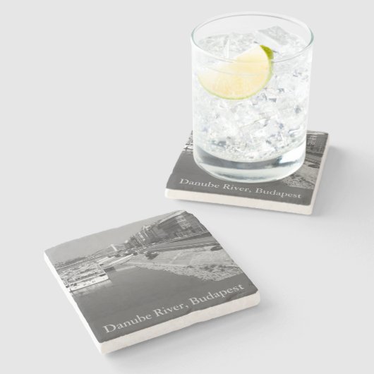 Donau, Budapest, Ungarn Steinuntersetzer (Seitenansicht)