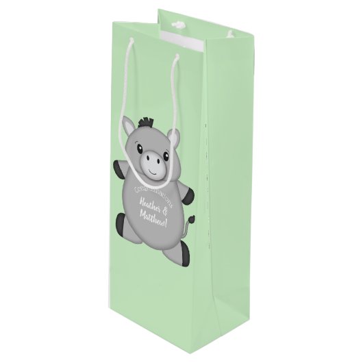 Donkey Baby Shower Green Geschenktüte Für Weinflaschen (Vorderseite Schrägansicht)