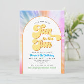 DONNA Retro Schriftart Gefärbte Krawatte Pool Part Einladung (Stehend Vorderseite)