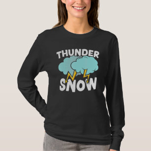 Donnerschnee Eisig kalter schneereicher Winter 1 T-Shirt
