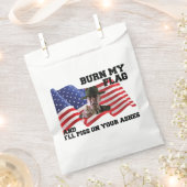 Don't burn my flag geschenktütchen (Ausgeschnitten)