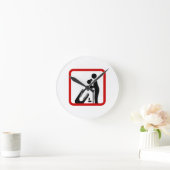 Don't Feed Daughter To The Crocodile Zoo Sign Runde Wanduhr (Zuhause)