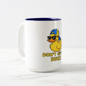 Don't Give a Duck Wordplay Zweifarbige Tasse (Vorderseite Links)