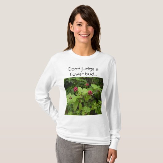 Don't Judge: Thema Blume T-Shirt (Vorne ganz)