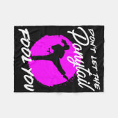 Dont Let The Ponytail Fool You I Funny Karate  Fleecedecke (Vorderseite (Horizontal))