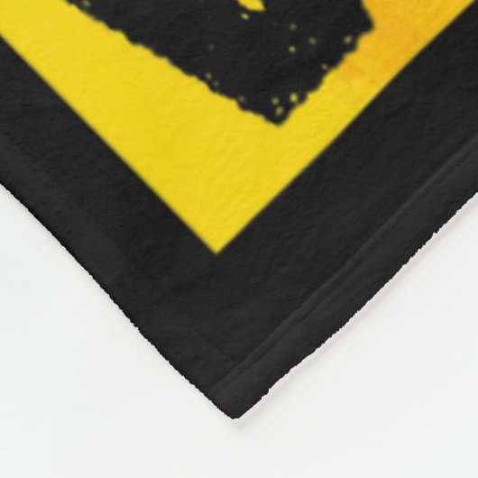 Dont Make Me Use My German Voice Germany Deutsc  Fleecedecke (Ecke)