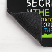 Don't Tell Secret In The Garden Funny Gardener Mousepad (Ecke)