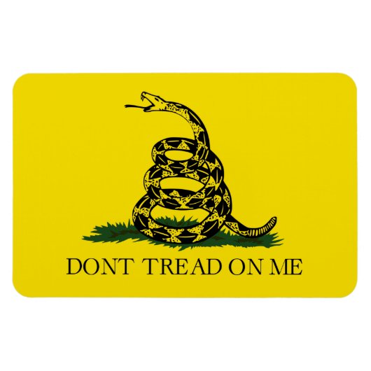 DONT TREAD ON ME Rattlesnake Snake Revolution Flag Magnet (Horizontal)