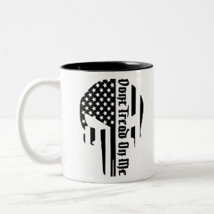 Don't Tread On Me Skull #USAPatriotGraphics © Zweifarbige Tasse