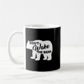 Don't Wake The Bear Funny Bear Silhouette Graphic Kaffeetasse (Links)