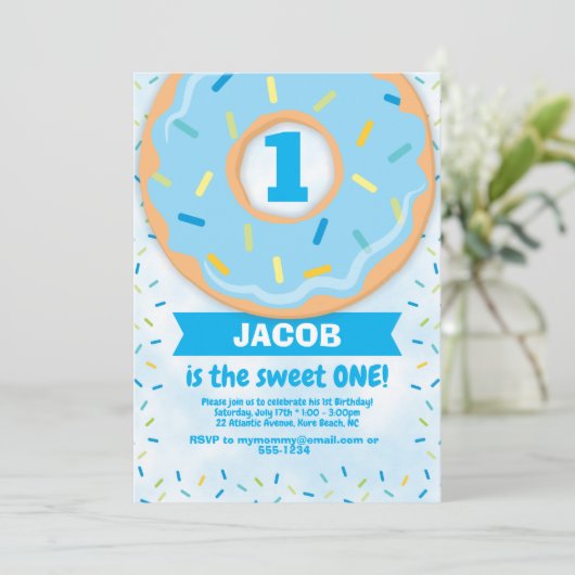 Donut 1. Geburtstag Einladung Junge Sprinklen (Stehend Vorderseite)