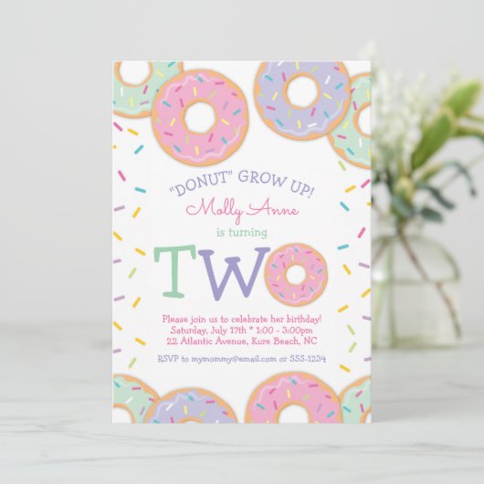 Donut 2. Geburtstag Einladung Rosa Sprinklen (Stehend Vorderseite)