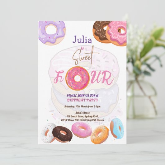 Donut 4. Geburtstagsmädchen Einladung (Stehend Vorderseite)