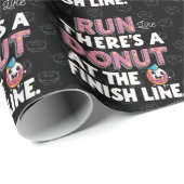 Donut auf der finish Line Funny Fitness Motivation Geschenkpapier (Rolleneckpunkt)