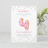 Donut Birthday Celebration | Vier Einladung (Stehend Vorderseite)