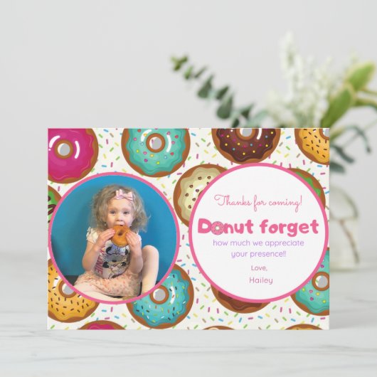 Donut Birthday Party Foto Danke Karte (Stehend Vorderseite)