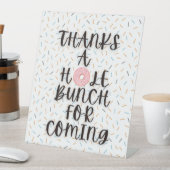 Donut Birthday Table Pedestal-Zeichen Sockelschild (In Situ)