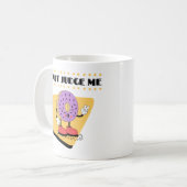 Donut Cartoon mit Zitat "donut Judme me" Kaffeetasse (Vorderseite Links)