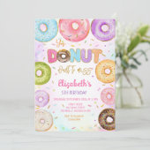 Donut-Geburtstags-Einladung Einladung (Stehend Vorderseite)