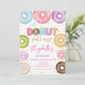 Donut-Geburtstags-Einladung Einladung (Stehend Vorderseite)