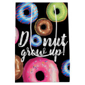 Donut Grow Up Birthday Party Doughnut Mittlere Geschenktüte (Rückseite)