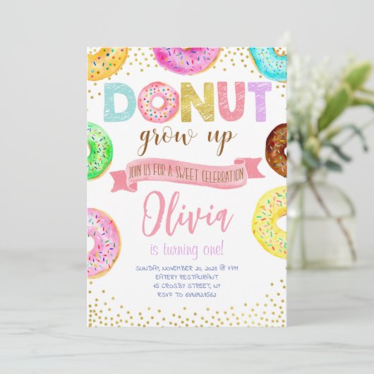 Donut Grow Up Pink Doughnut Girl Birthday Party Einladung (Stehend Vorderseite)