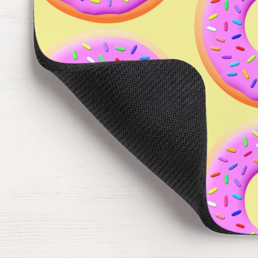 Donut mit Sprinklen Zeichnend Muster Mousepad (Ecke)