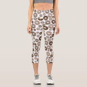 Donut Pattern, Chocolate Donuts, Karamel Donuts Capri Leggings (Vorderseite)