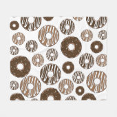 Donut Pattern, Chocolate Donuts, Karamel Donuts Fleecedecke (Vorderseite (Horizontal))
