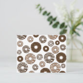 Donut Pattern, Chocolate Donuts, Karamel Donuts Postkarte (Stehend Vorderseite)