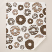 Donut Pattern, Chocolate Donuts, Karamel Donuts Sherpadecke (Vorderseite)