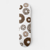 Donut Pattern, Chocolate Donuts, Karamel Donuts Skateboard (Vorderseite)