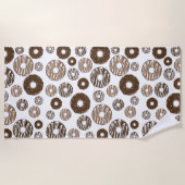Donut Pattern, Chocolate Donuts, Karamel Donuts Strandtuch (Vorderseite)