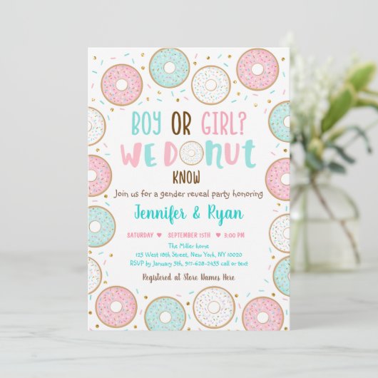 Donut Pink Blue Gold Gender Reveal Einladung (Stehend Vorderseite)