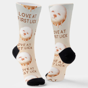 Donut Traum: Glasierter Lächelnder Puppy  Socken