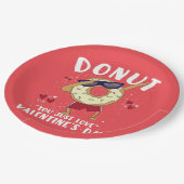 Donut Valentinstag Pappteller (Schrägansicht)