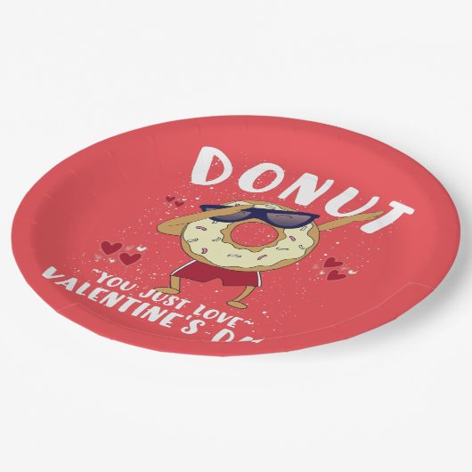Donut Valentinstag Pappteller (Schrägansicht)