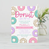 Donut wächst zum Geburtstag auf Einladung (Stehend Vorderseite)