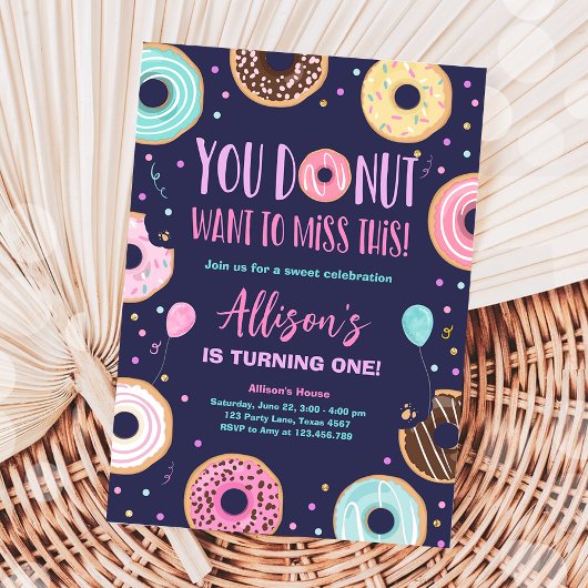 Donut Wollte, dieses rosa süße Mädchen zum Geburts Einladung