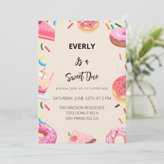 Donuts erste Geburtstagsparty Einladung (Stehend Vorderseite)