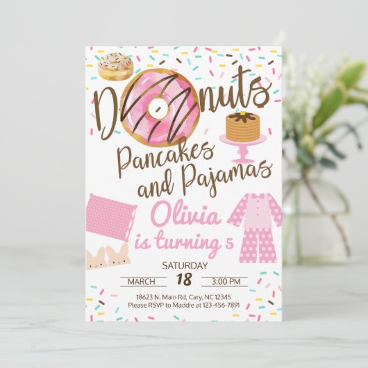 Donuts, Pancake und Pyjamas, lepover Einladung. Einladung (Stehend Vorderseite)